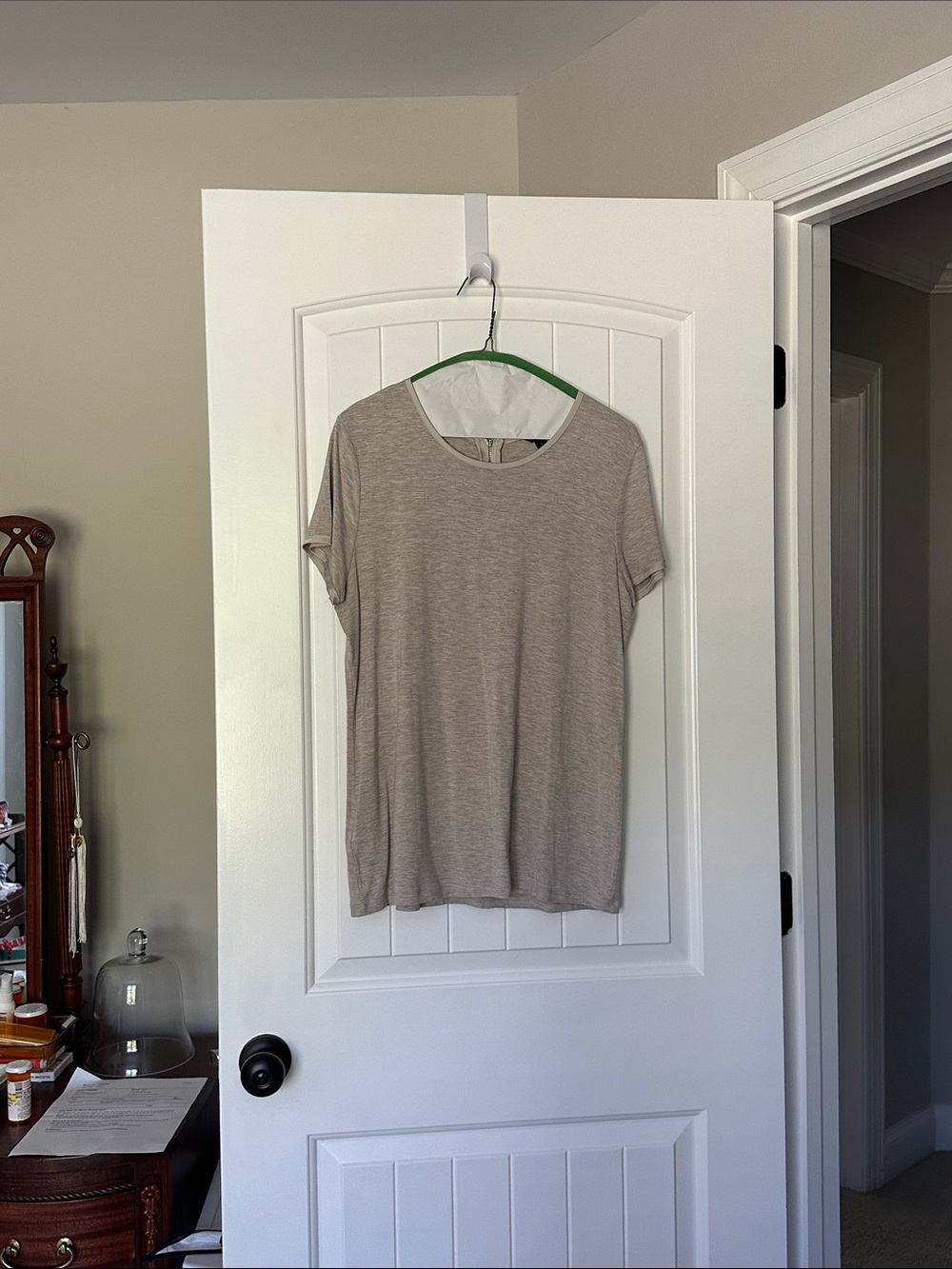 Ann Taylor Light Taupe Short Sleeve Crewneck Tee